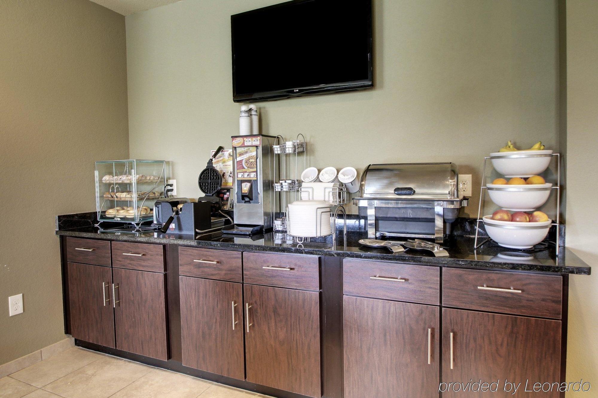 Cobblestone Inn & Suites - Avoca Bagian luar foto