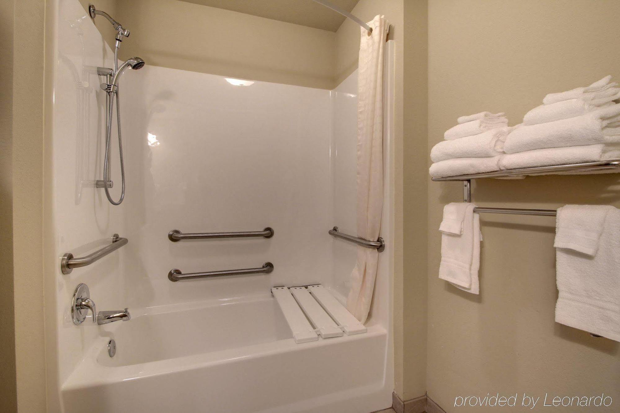 Cobblestone Inn & Suites - Avoca Bagian luar foto