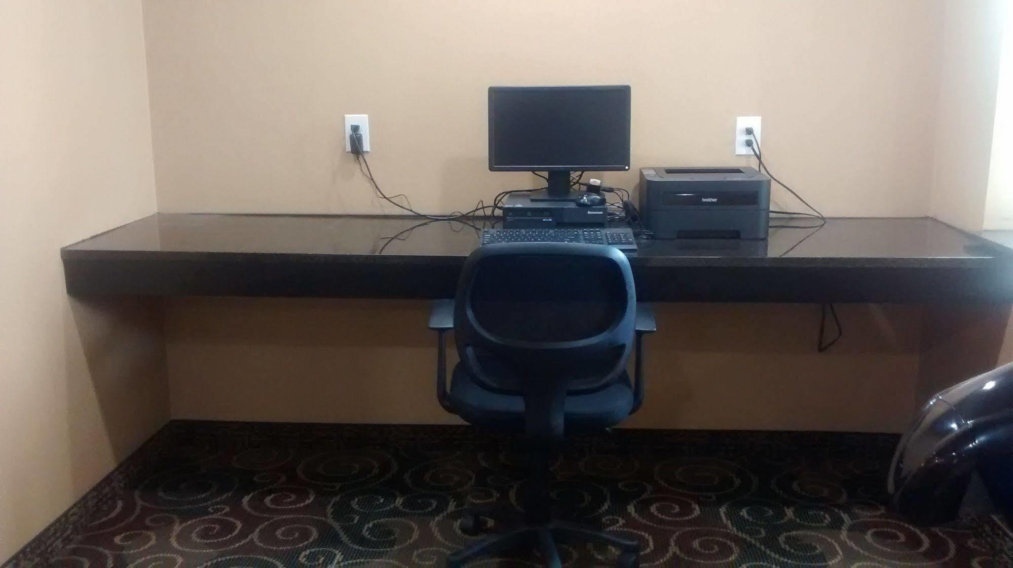 Cobblestone Inn & Suites - Avoca Bagian luar foto