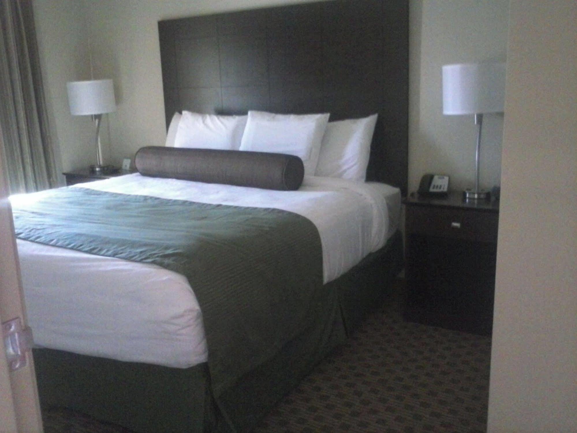 Cobblestone Inn & Suites - Avoca Bagian luar foto